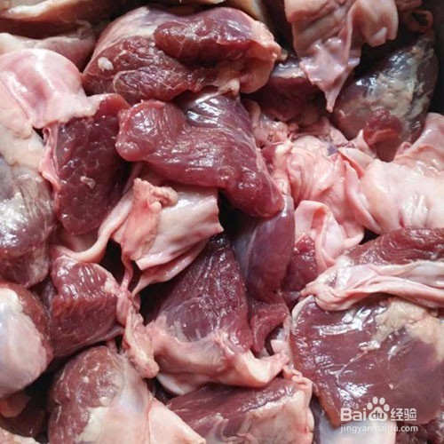 焖坛肉的做法