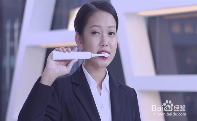 电动牙刷的刷头多久更换一次