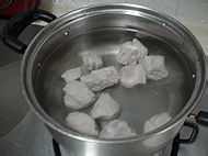 美的冬日厨房 桂圆肉花生排骨汤