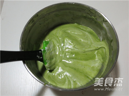 美丽的玫瑰花戚风蛋糕