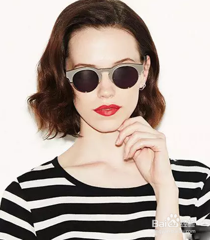 中短发这样打理,欧美明星范十足~