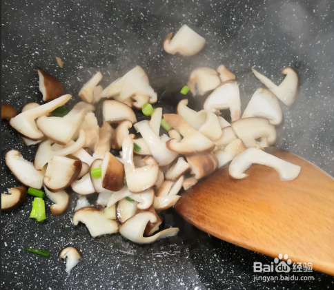 家常香菇豆腐汤怎么做