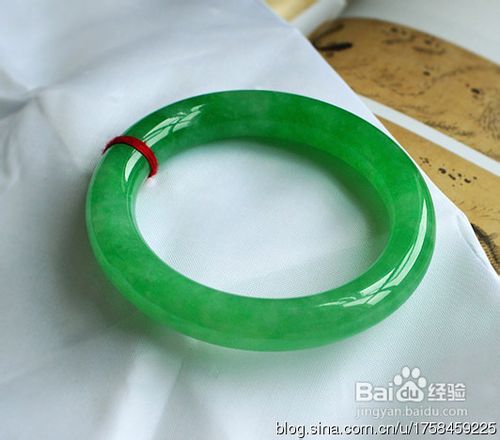 帮新娘选翡翠手镯有什么简单的方法