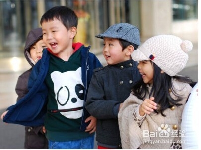 爸妈要怎么教育好小孩子!