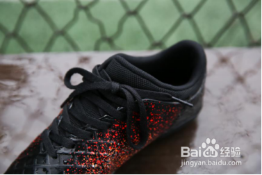 有哪些兼具颜值和性价比的儿童足球鞋推荐？