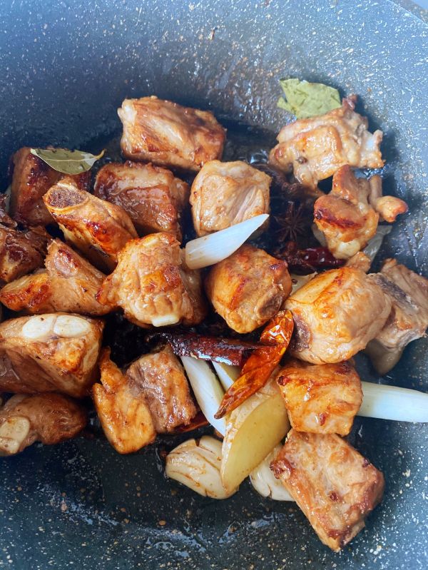 土豆排骨炖豆角