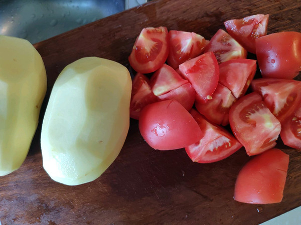 茄汁红烧牛腩土豆