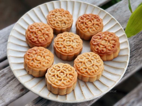 广式金沙奶黄月饼