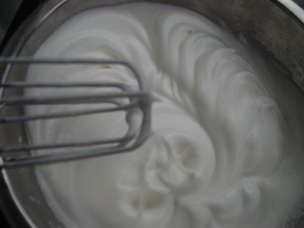 咖啡彩绘蛋糕卷