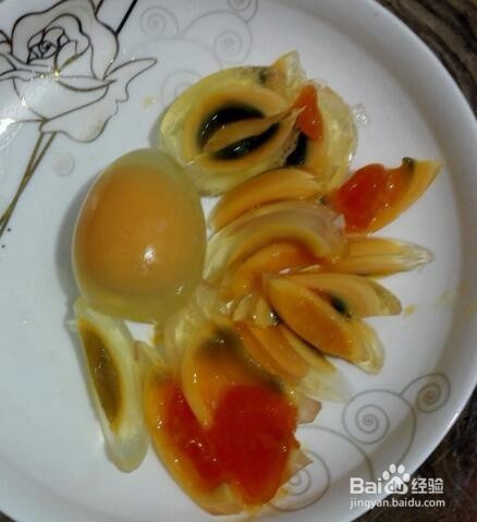 青椒皮蛋怎么做