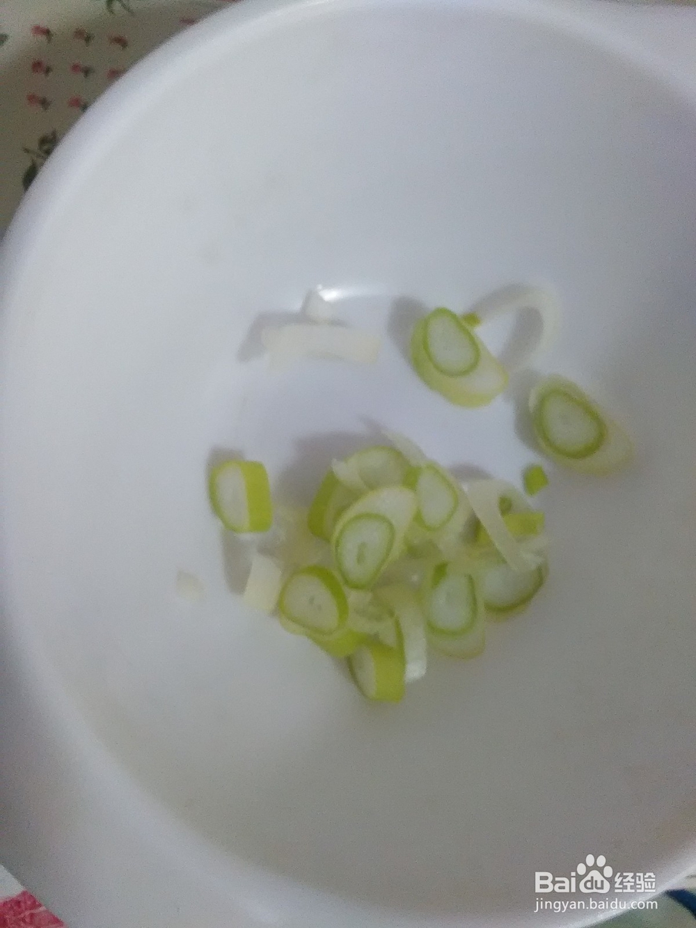 分享超简单超快速的炸酱面制作方法喽