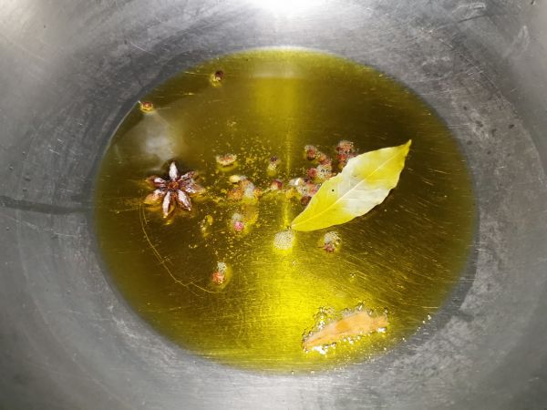 胡萝卜牛肉粉丝包子