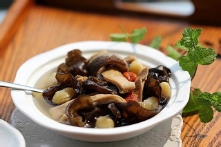 白果肚片汤的做法