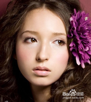 如何选用适合自己的腮红