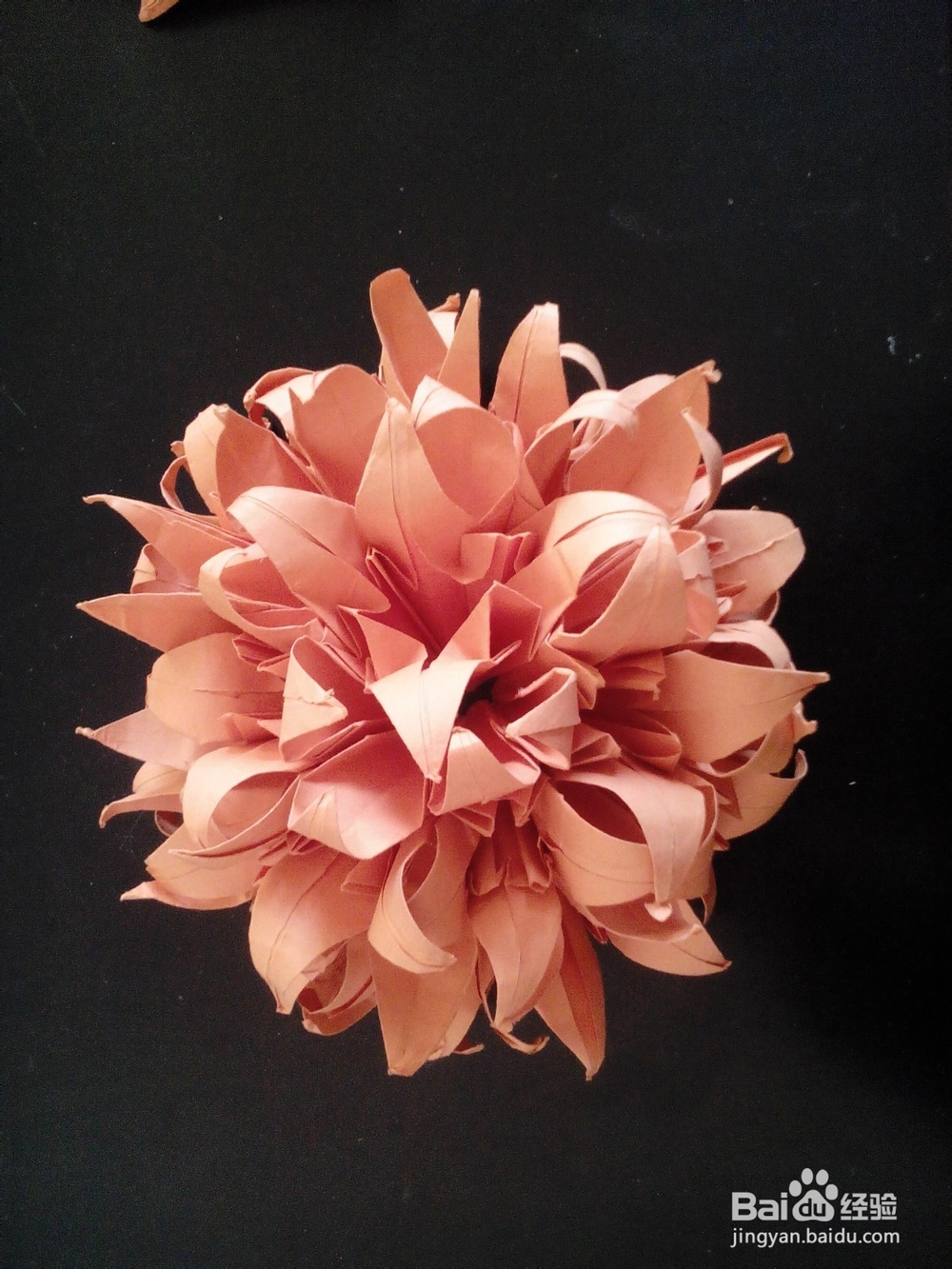 如何折纸花：[5]百合花球怎么做？