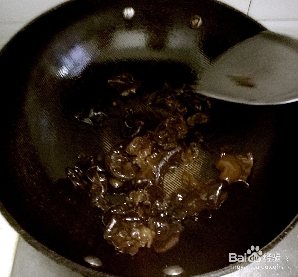 如何做美味的黑木耳炒山药