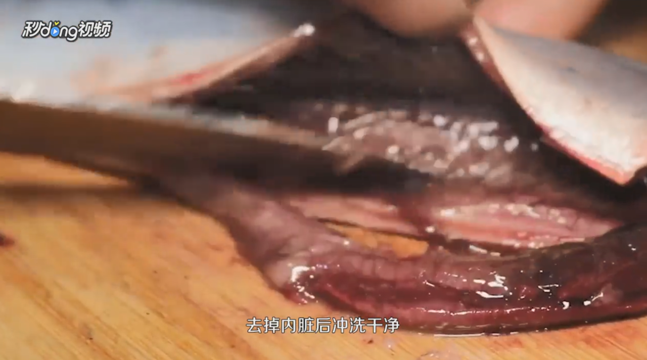 干煎秋刀鱼的做法