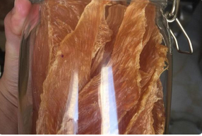 怎么样用鸡脯肉给狗狗做鸡脯肉干