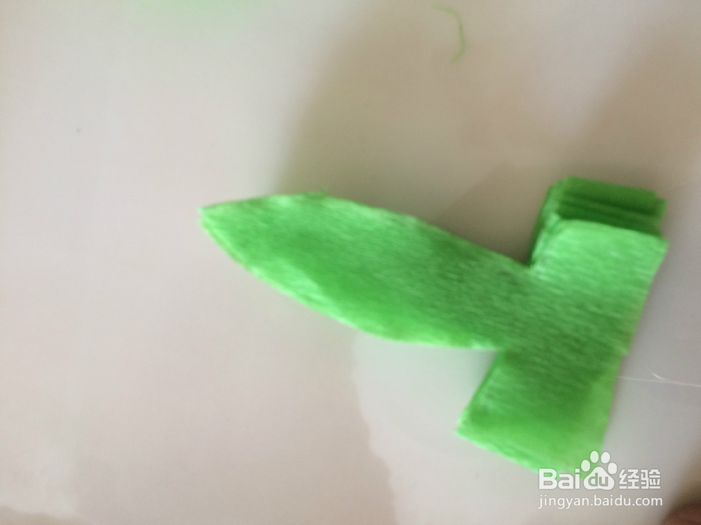 如何用皱纹纸做玫瑰花