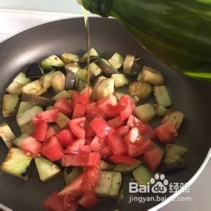 食补佳品西葫芦炖茄子的做法