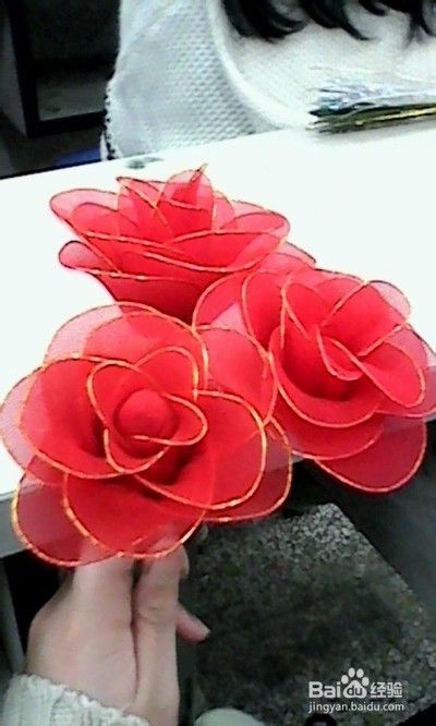 怎样使用丝网花制作DIY玫瑰