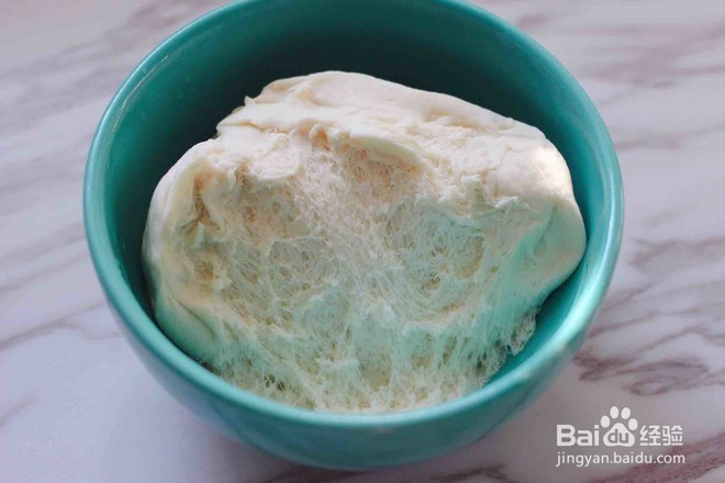 小香葱香肠花卷