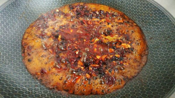 蒜香豆豉辣肉酱