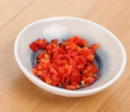 11个月宝宝补铁补钙辅食---南瓜盅彩蔬肉末饭