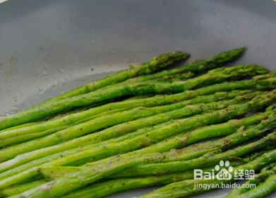 黑椒煎芦笋如何制作