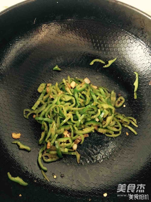 尖椒鸡蛋打卤面