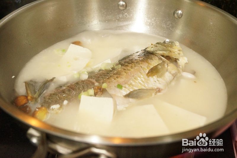 香菇豆腐鲫鱼汤怎么做