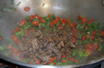 香辣鸡杂的做法