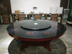 重庆市餐厅钢化玻璃火锅桌的特点是：