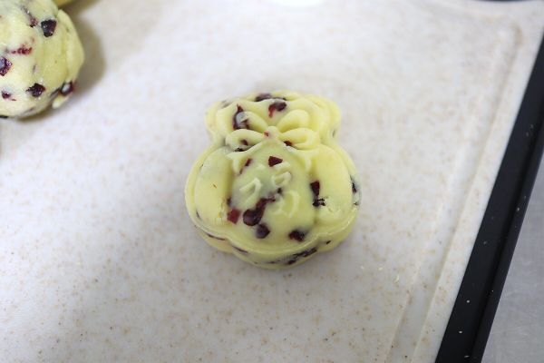 蔓越莓奶香绿豆糕