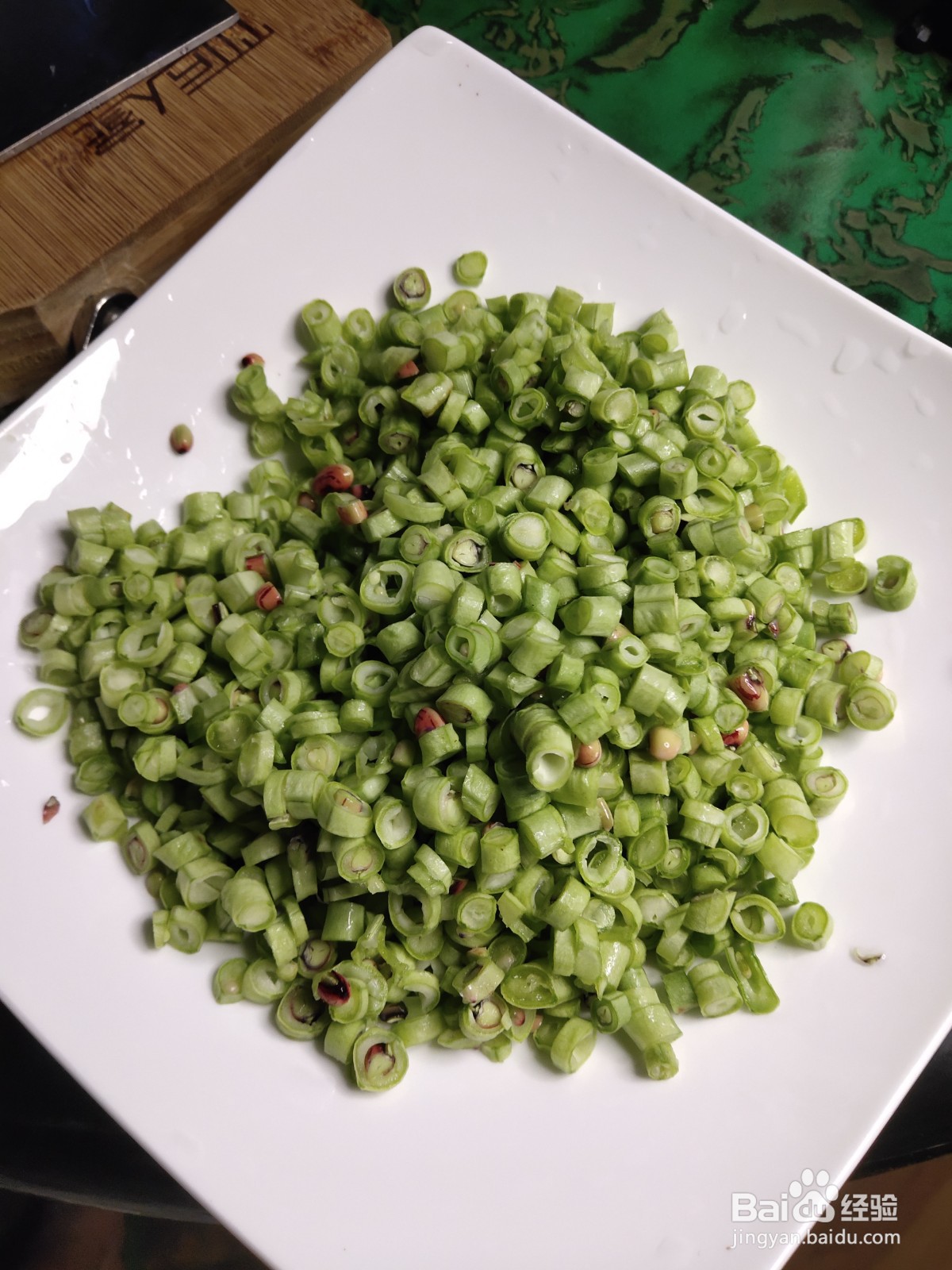 豇豆干菜荞麦饼