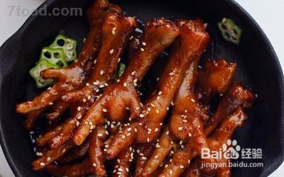 蒜香风爪制做步骤