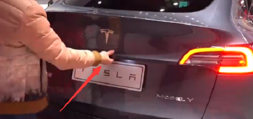 特斯拉后备箱怎么开