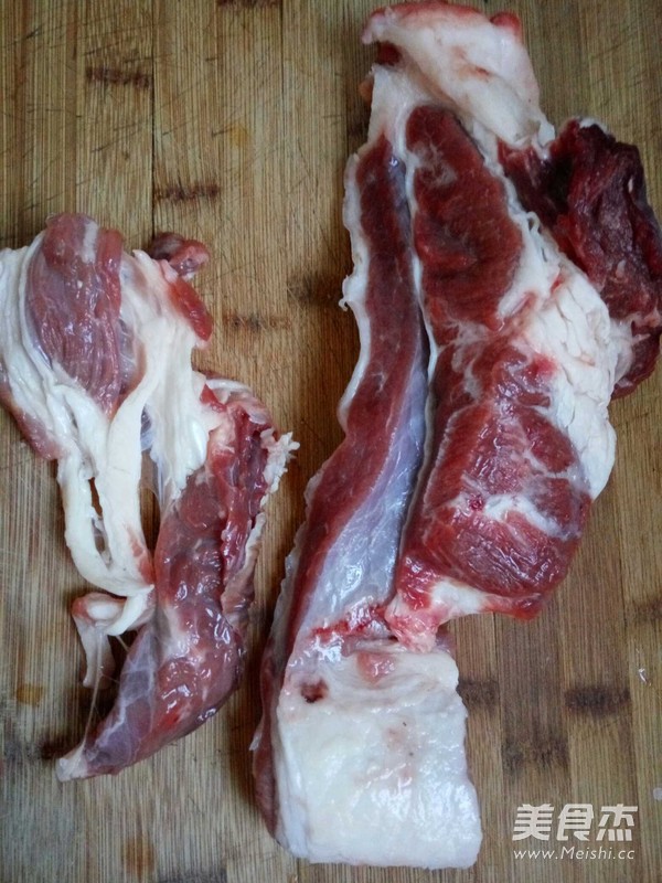 酸汤牛腩的做法