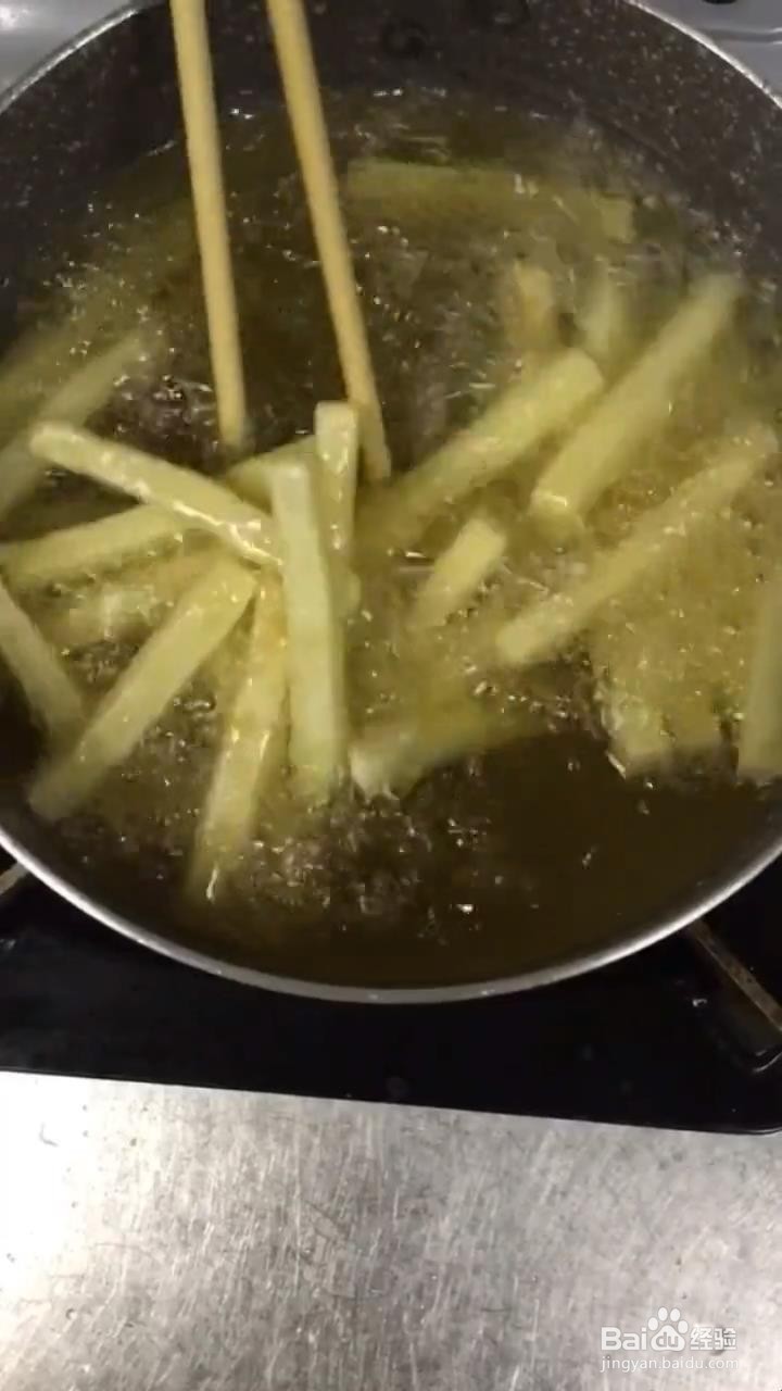 如何制作家庭版炸薯条