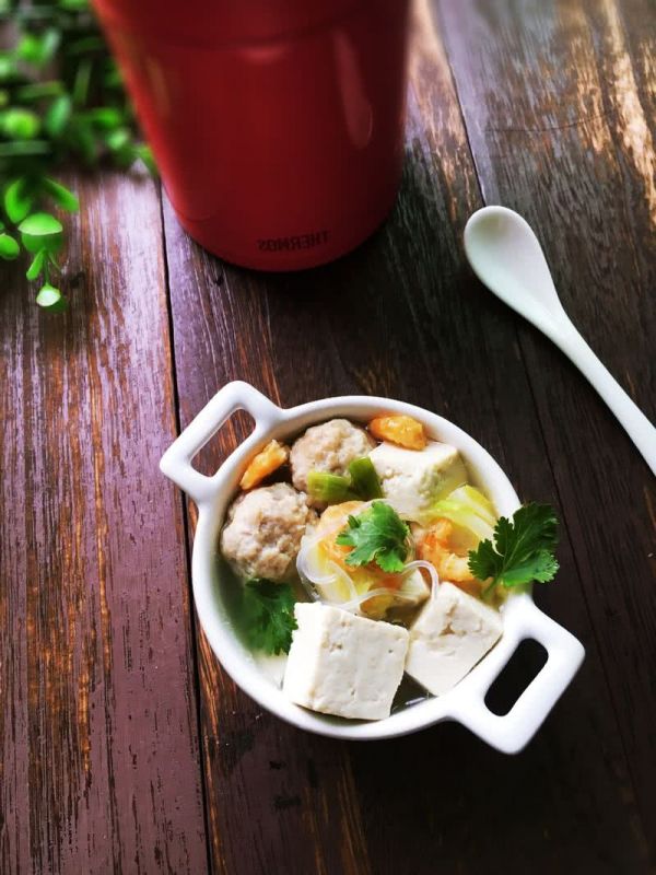 特色老汤肉丸豆腐