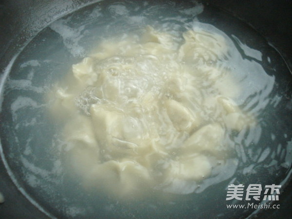 蟹黄萝卜饺子