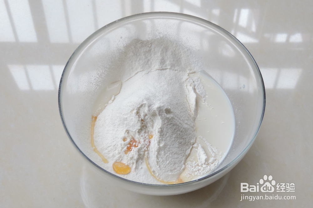 巨可爱熊猫包子