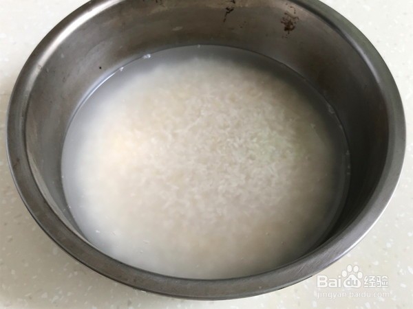 小米腊肉煲仔饭