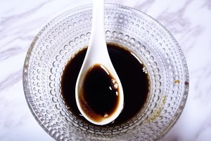 保健养生手撕包菜
