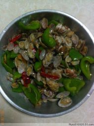 青椒炒花蛤的做法