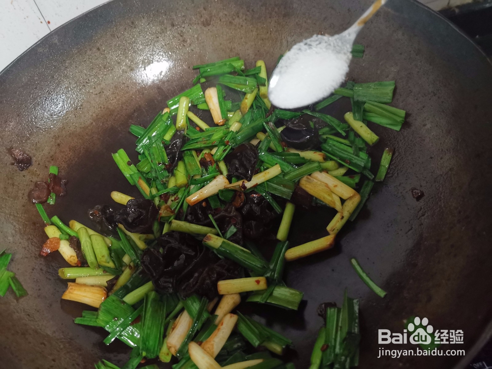 猪肉炒蒜苗木耳