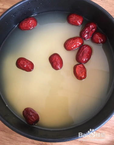 红枣小米粥的做法