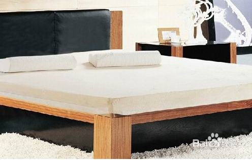 共枕弹簧床垫和乳胶床垫的优缺点