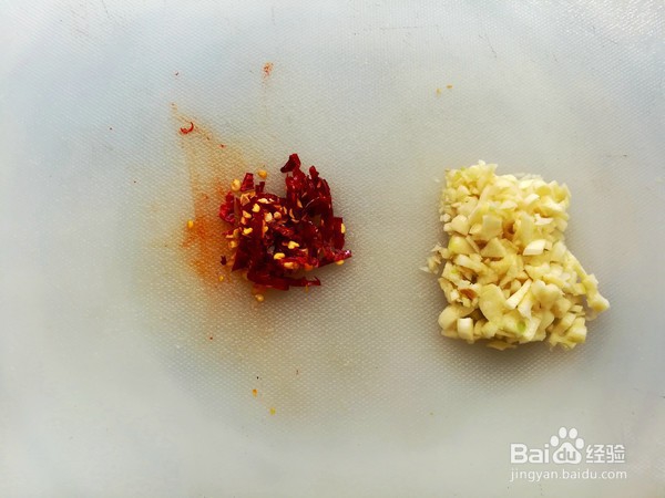 韭菜花炒肉怎么做