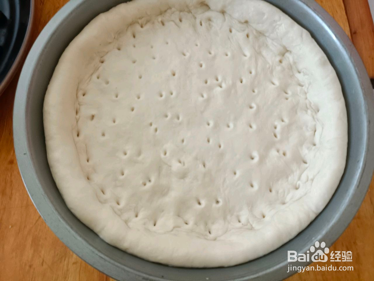 香肠卷边披萨的做法